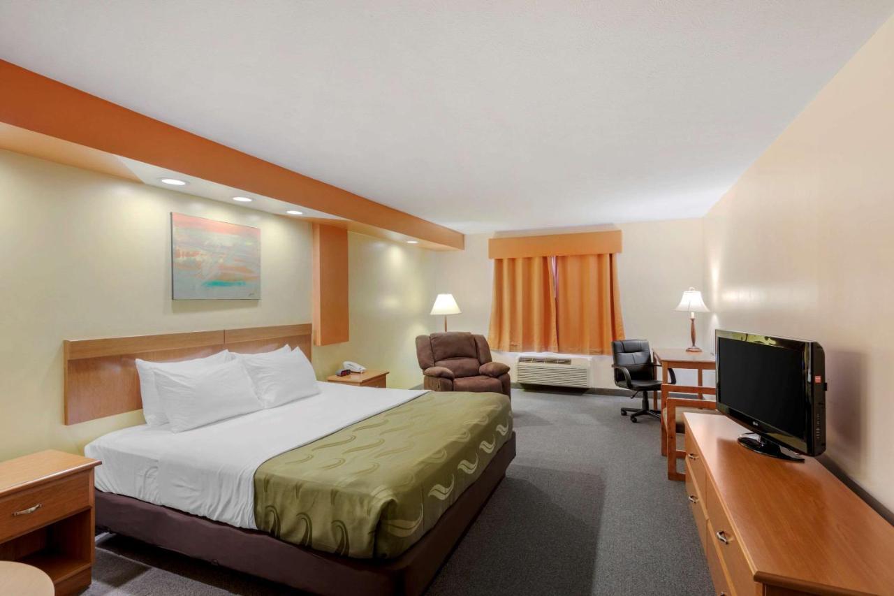 Quality Inn Hamilton エクステリア 写真
