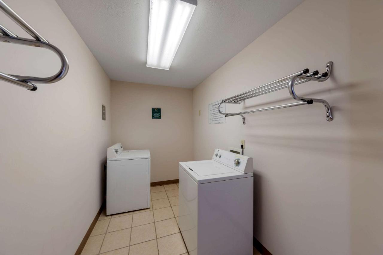 Quality Inn Hamilton エクステリア 写真