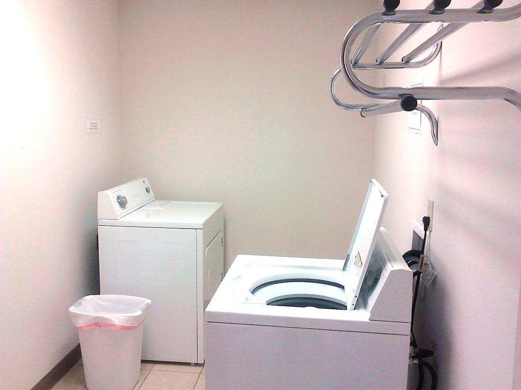Quality Inn Hamilton エクステリア 写真